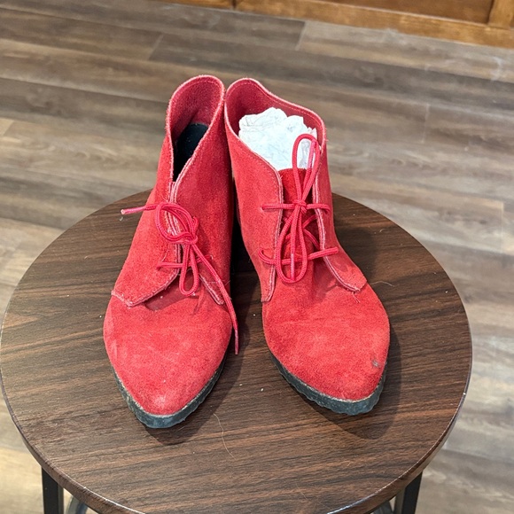 Source Unknown Shoes - Source Unknown Red Suede Lace-Up Desert Booties